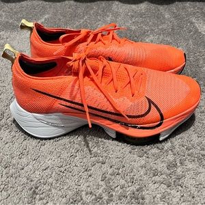 Nike Air Zoom Tempo Next %